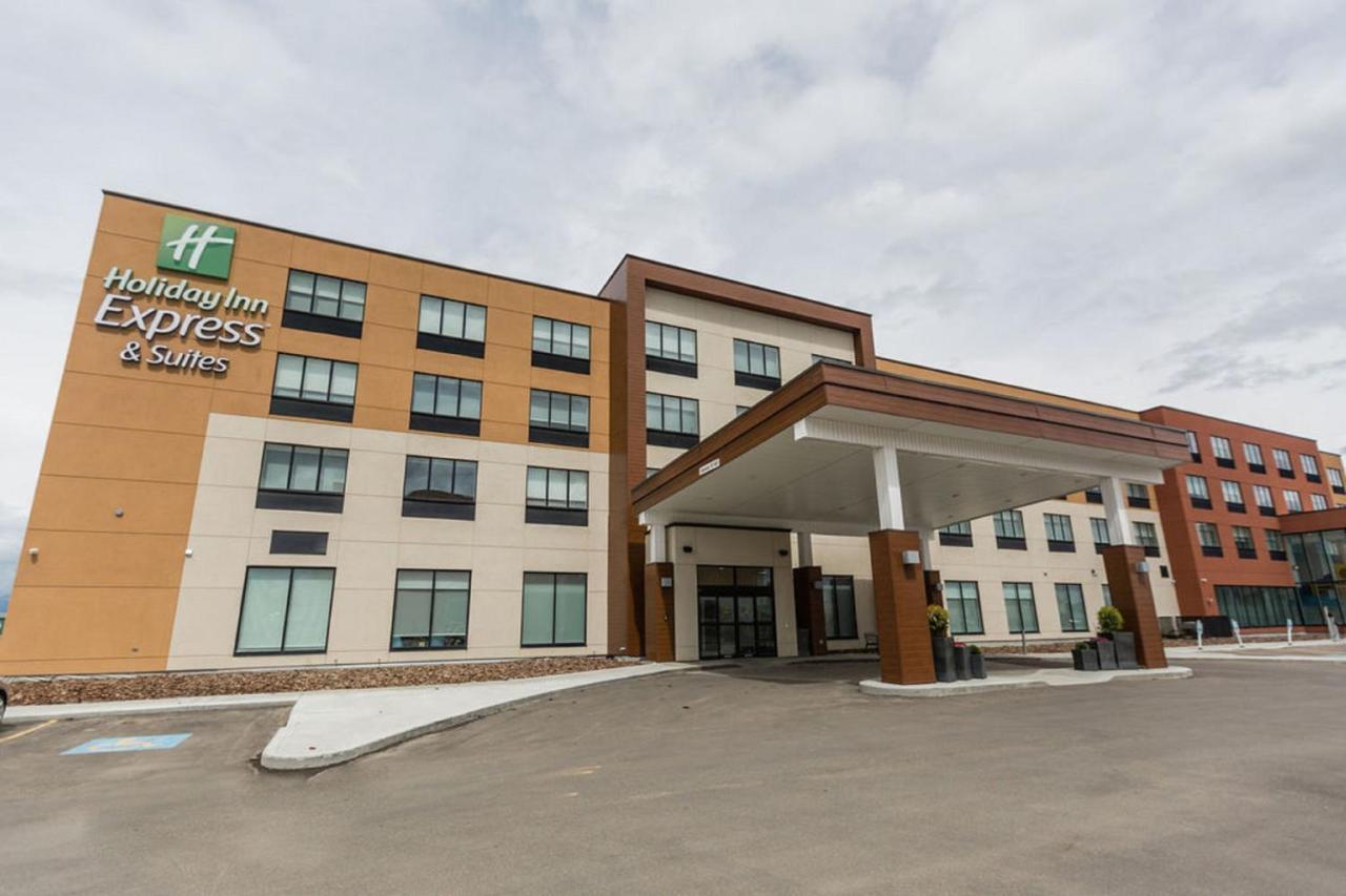 Holiday Inn Express & Suites Edmonton N - St Albert, An Ihg Hotel Saint Albert Exterior foto