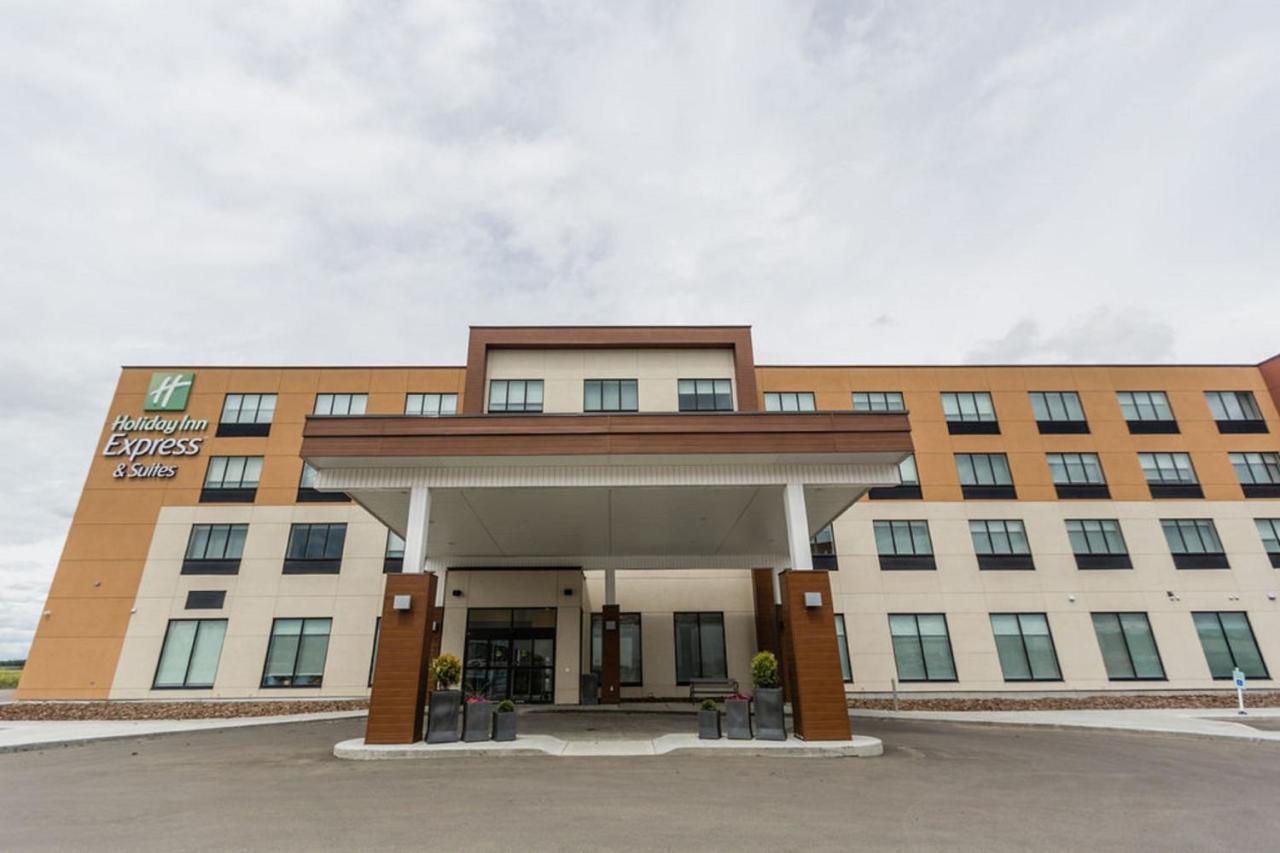 Holiday Inn Express & Suites Edmonton N - St Albert, An Ihg Hotel Saint Albert Exterior foto